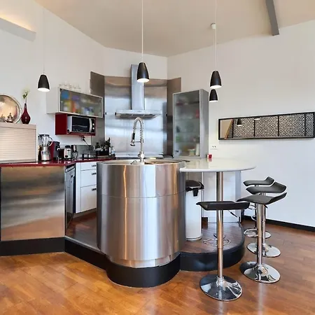 Loft, Free And Secure Parking *