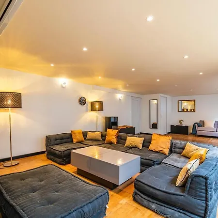 Loft, Free And Secure Parking Apartment