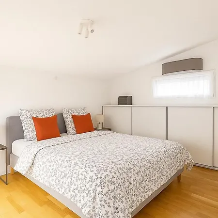 Loft, Free And Secure Parking *