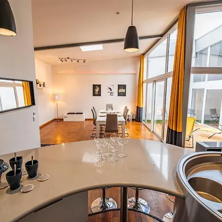 Loft, Free And Secure Parking Apartment